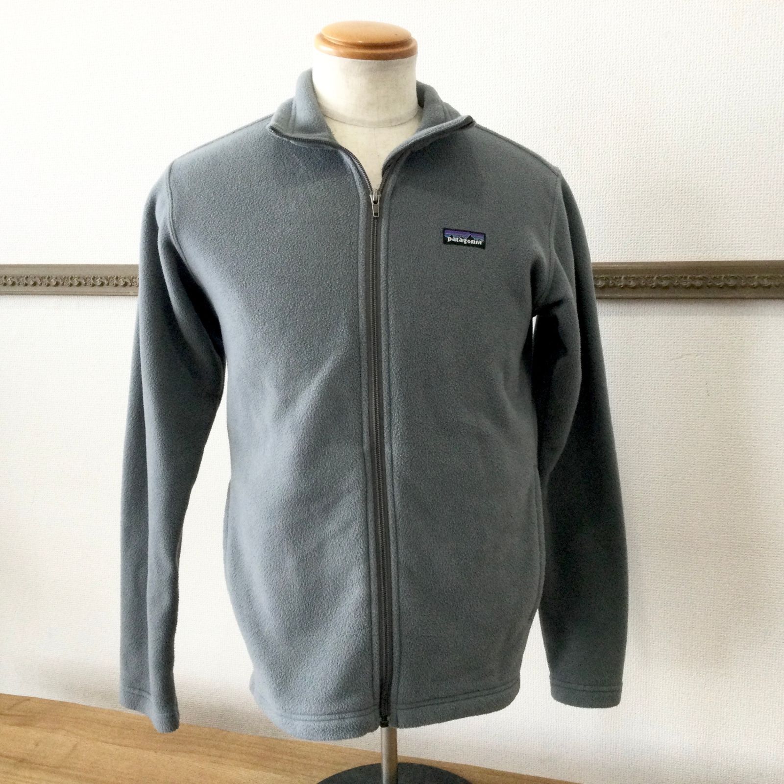 6012 【定番】Patagonia Micro D ジャケット 26190FA11 S グレー 