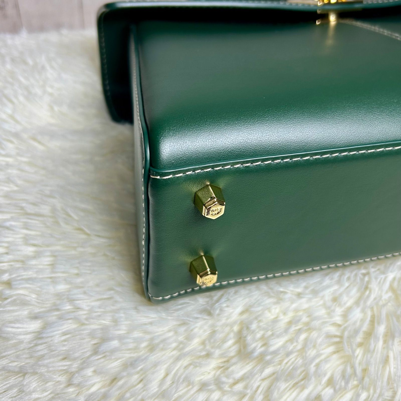 ✴︎月末限定セール✴︎【美品】CAFUNE カフネ グリーン レザー