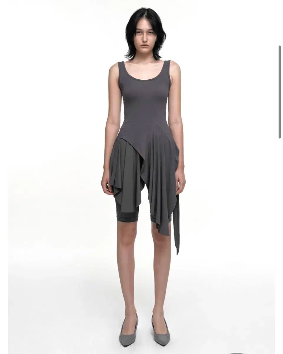 NACHE FLOW DROP SLEEVELESS CHARCOAL