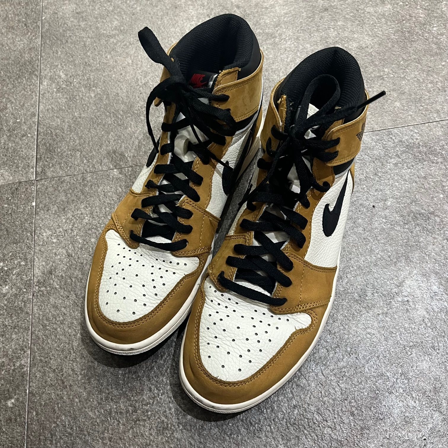 国内正規 NIKE AIR JORDAN 1 RETRO HIGH OG ROOKIE OF THE YEAR ナイキ エアジョーダン1 レトロ ハイ  OG ルーキーオブザイヤー 555088-700 スニーカー 29cm 65996A - メルカリ