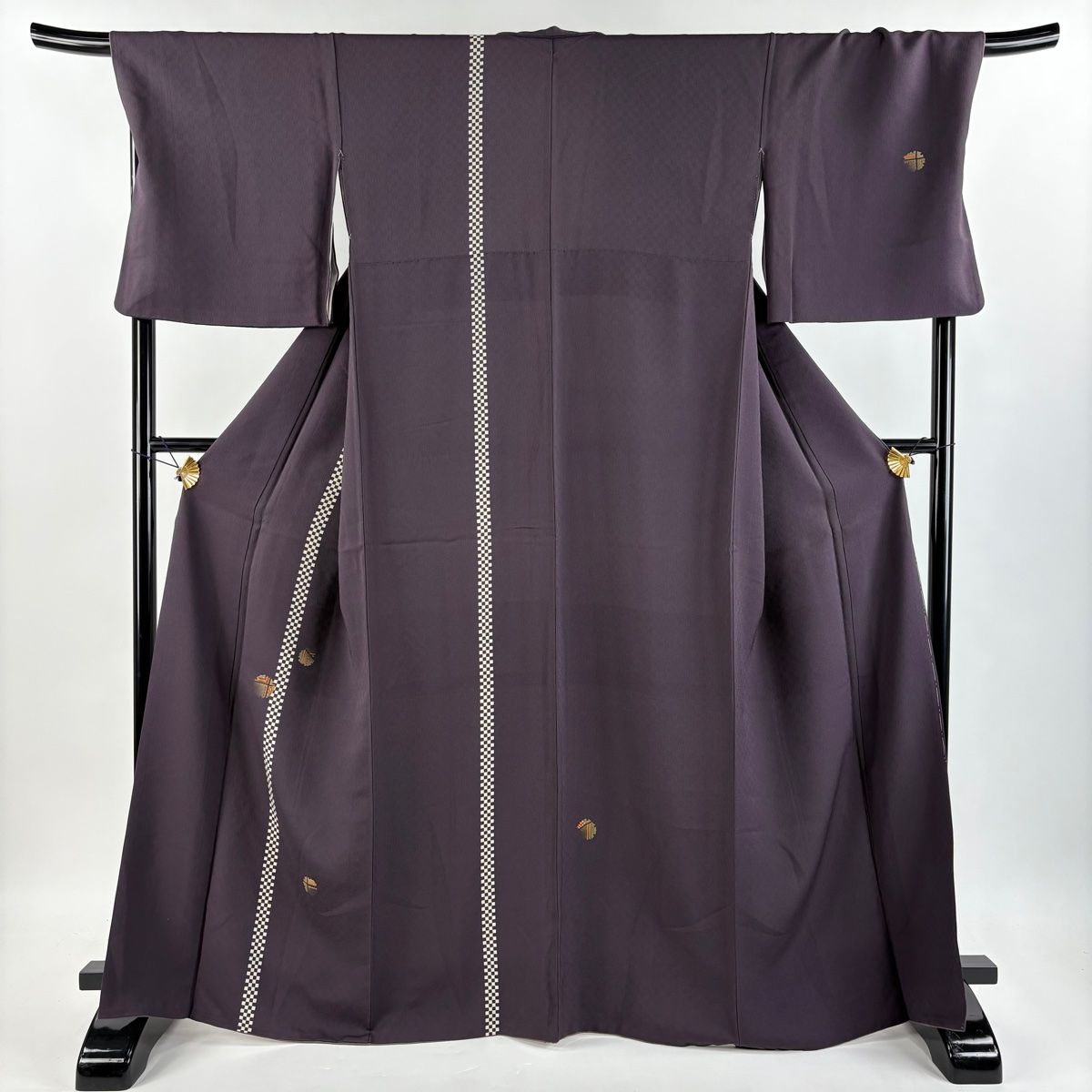 TN43＊美品！市松柄＊黒＊無双＊長襦袢＊トールサイズ＊１３６ｃｍ＊裄７１ 付下げ 身丈166.5cm 裄丈70cm L 袷 雪輪 市松模様 金糸 金彩 紫