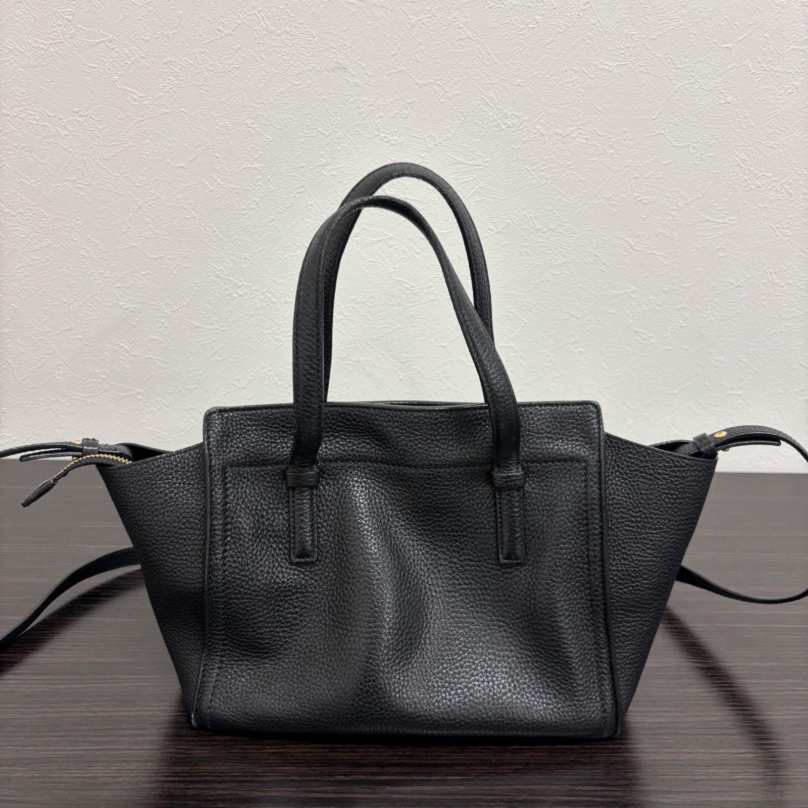 Salvatore Ferragamo サルヴァトーレフェラガモ エイミー ハンドバッグ