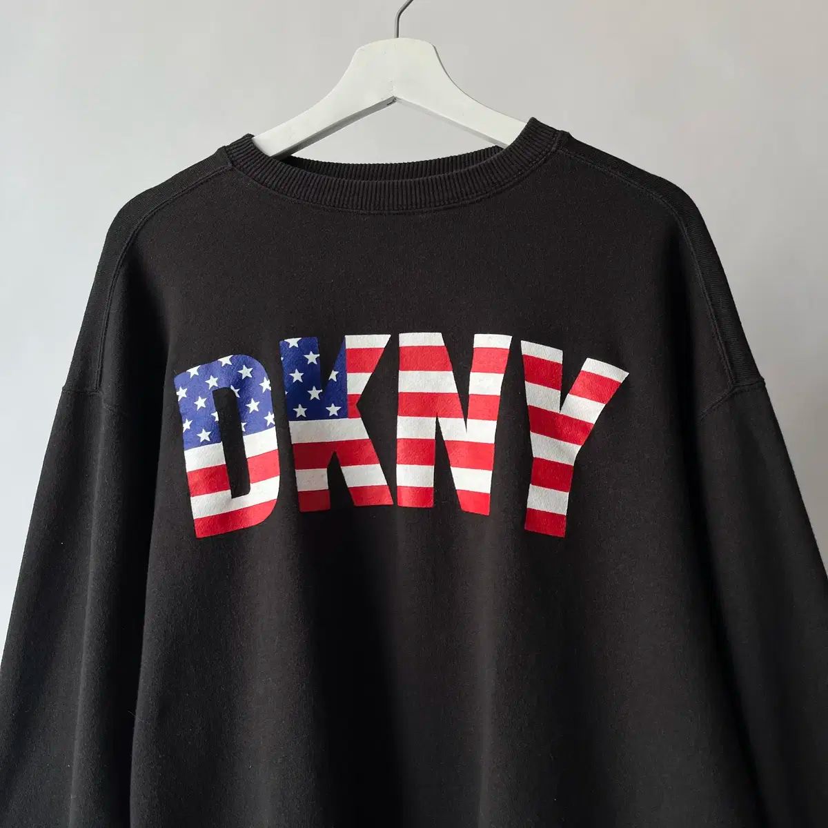 DKNY jeans 90 ' s sweatshirt ( made in USA ) Vintage 90s Dkny