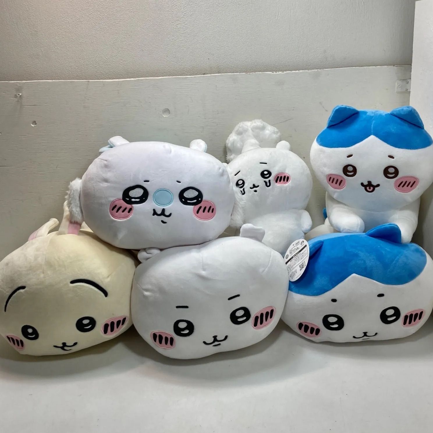 <値下げ>ちいかわ ぬいぐるみセット タグ付き 値下げちいかわ ぬいぐるみセット タグ付き 【公式通販】