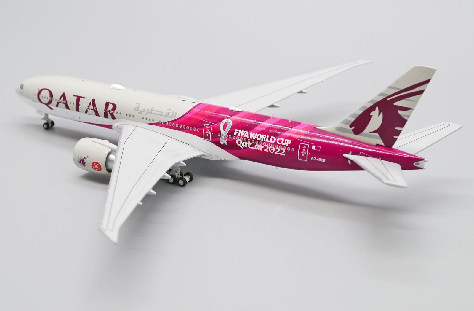 カタール航空 777-200LR