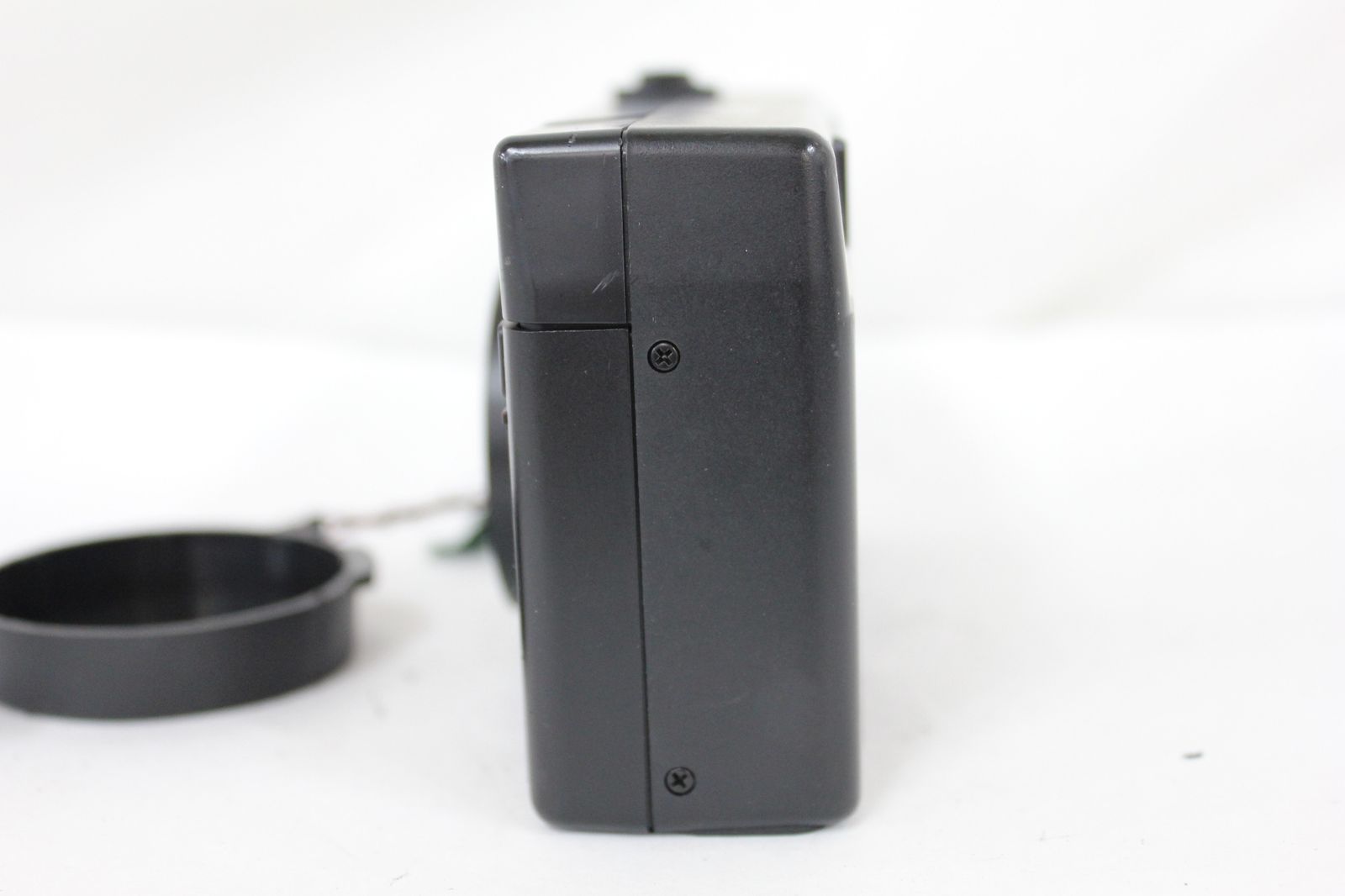 F2.8 コンパクトカメラ