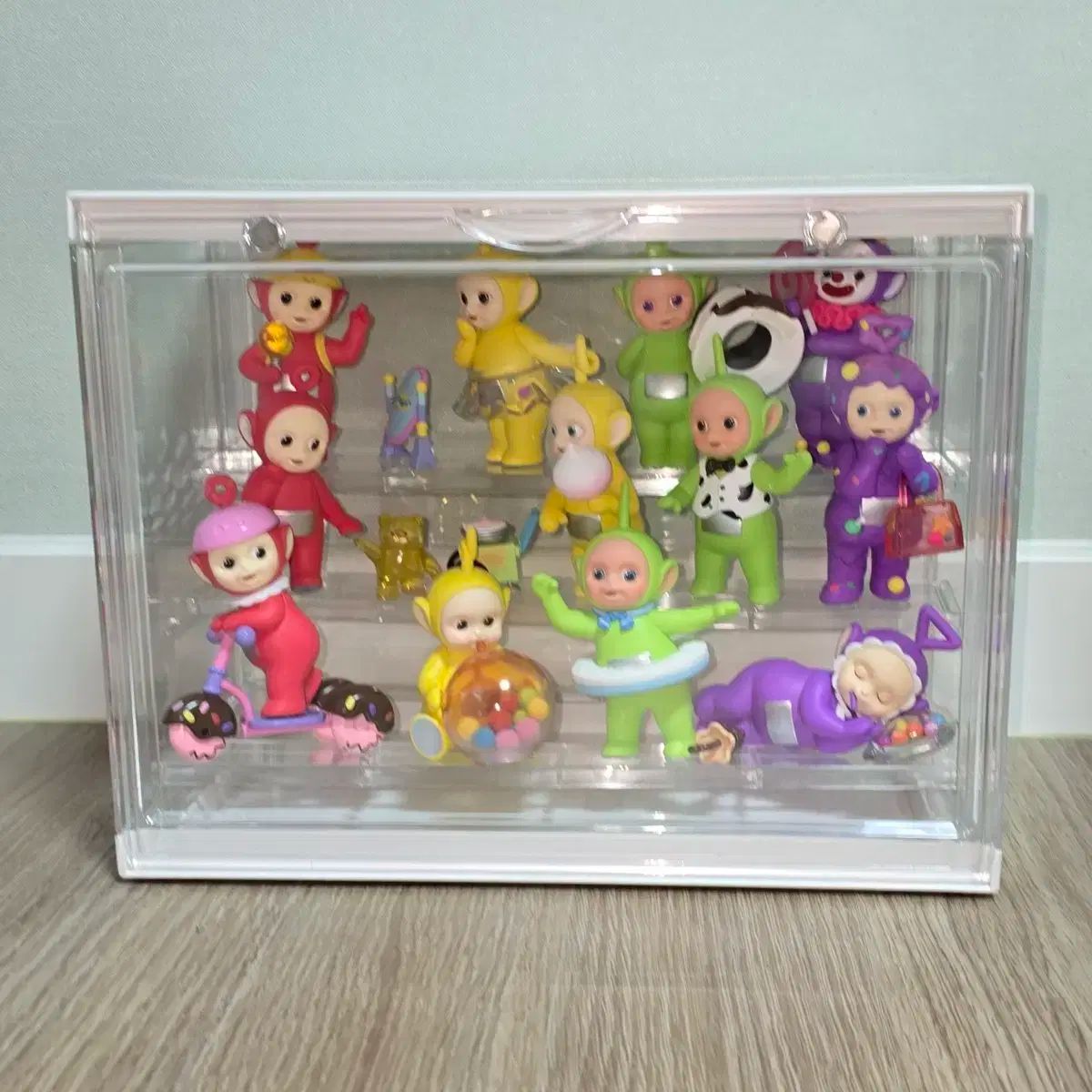 ジバンシーハンドストラップ（キーチェーンetc）⭐️他サイト掲載