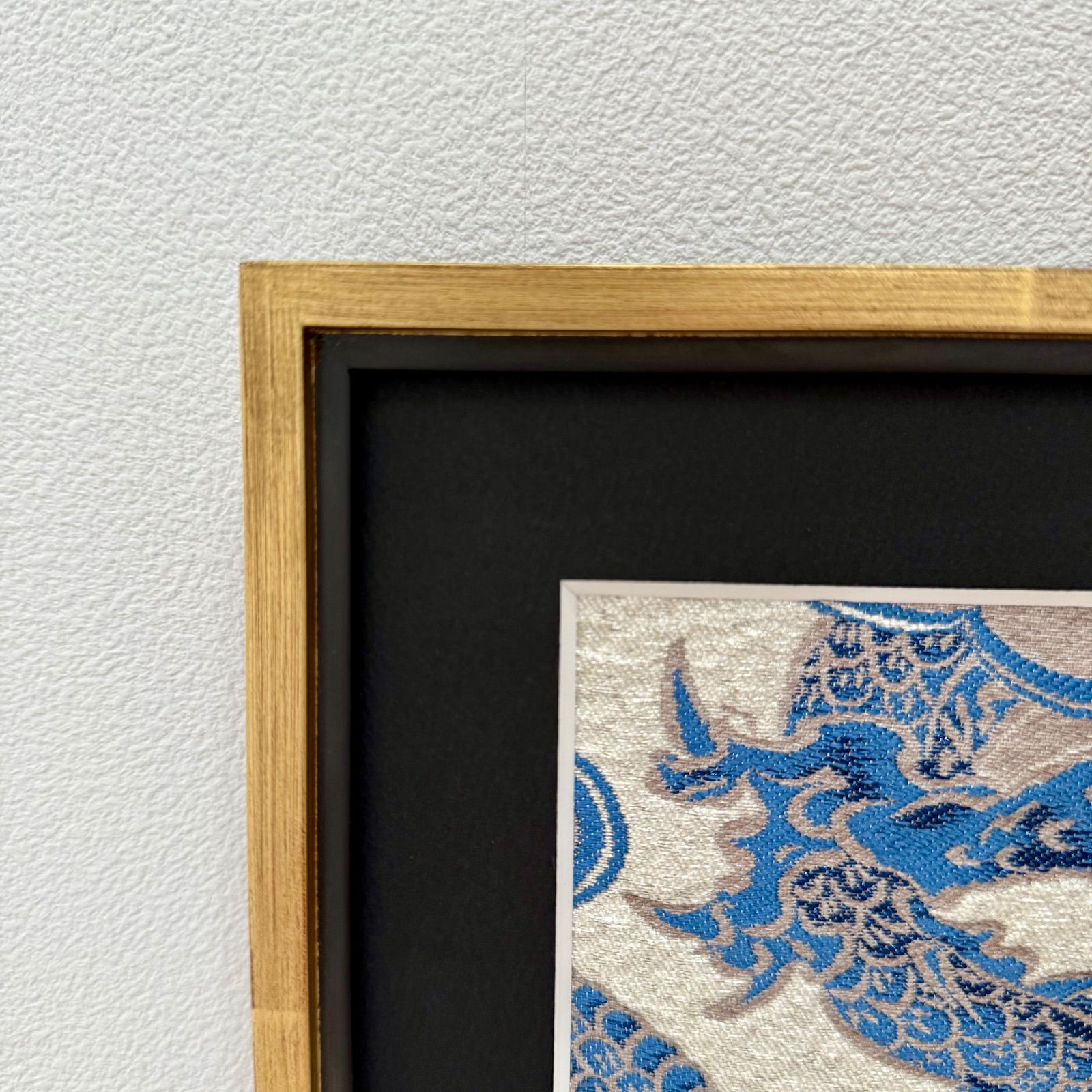 フレーム入りシルク織物アート 昇り雲龍