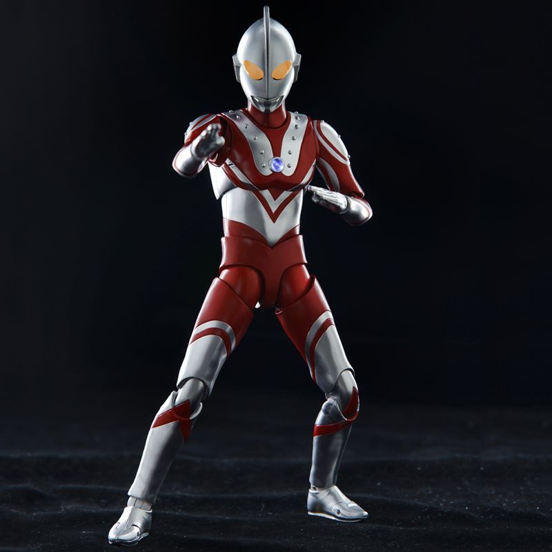 ウルトラマン ゾフィー 正規品 スペクトル 7インチ 発光 マグネットリモコン 可動 アクション フィギュア 完成品 超可動 18cm 公式グッズ Ultraman 子供プレゼント 男の子 誕生日 プレゼント