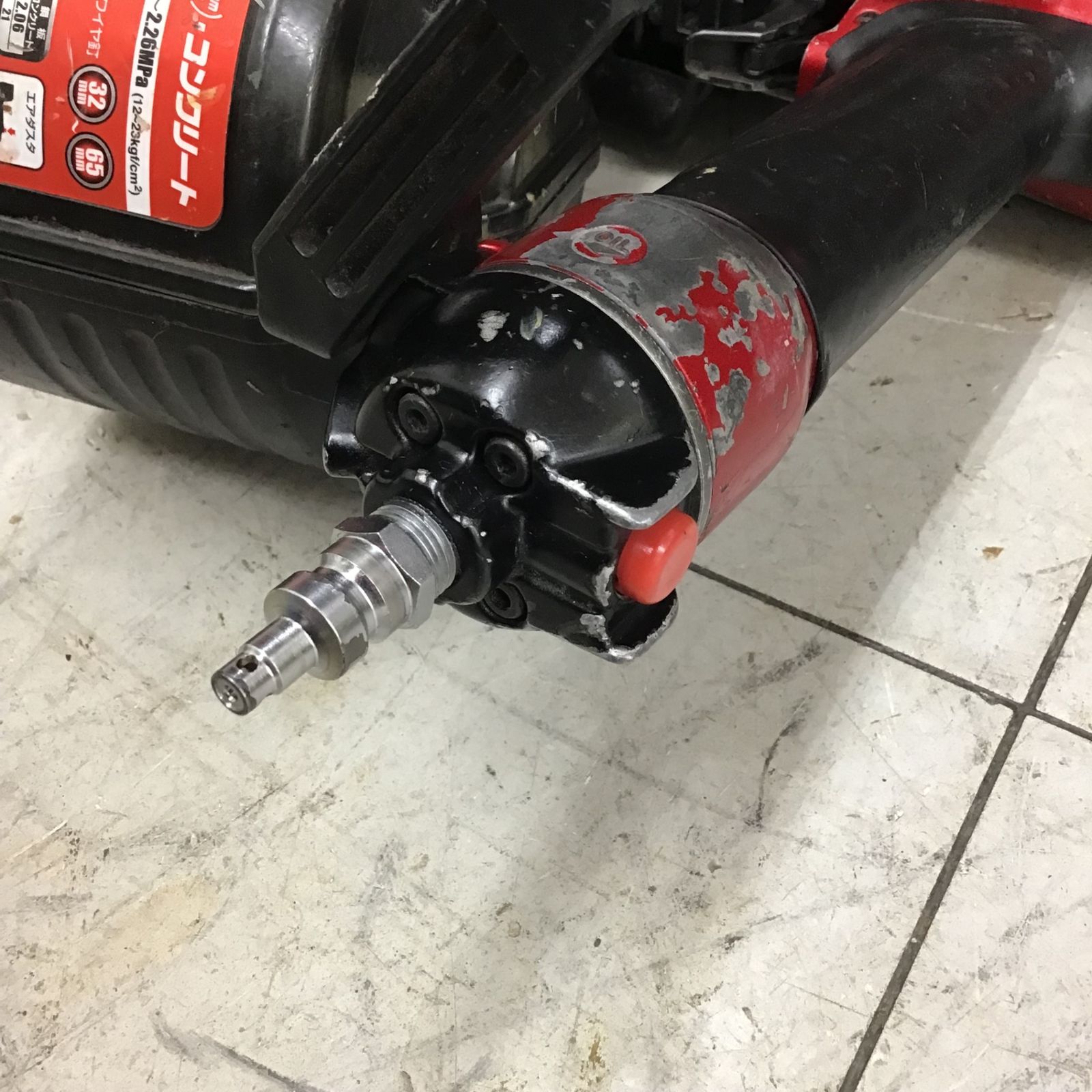 中古品】◎メンテ済み◎ マキタ/makita 高圧エア釘打ち機・AN631H 