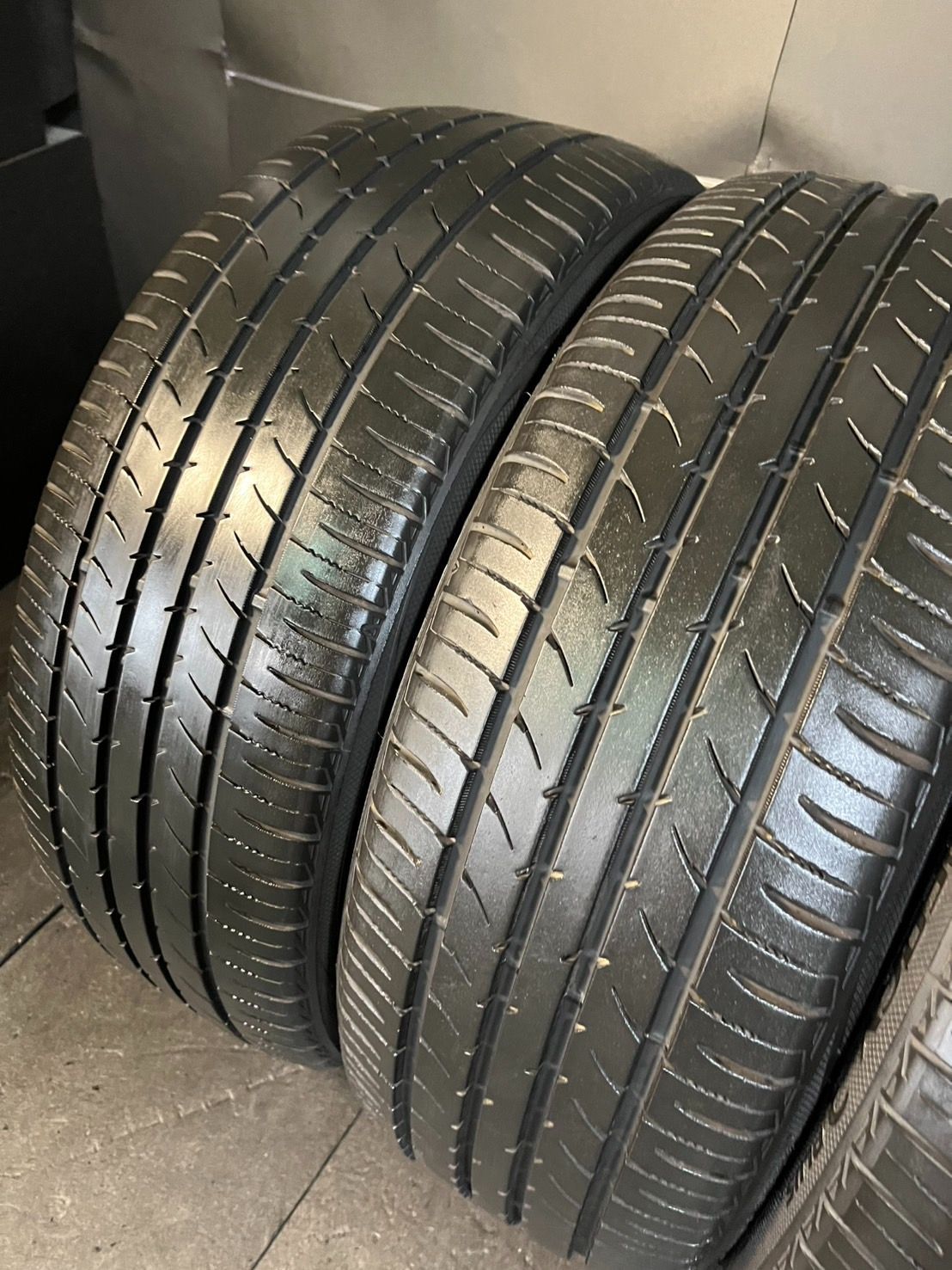 2023年製215/55R17 トーヨータイヤ ナノエナジー3PLUS TOYO TIRE NANOENERGY 3 PLUS 215/55R17 94V 価格比較 - 価格.com