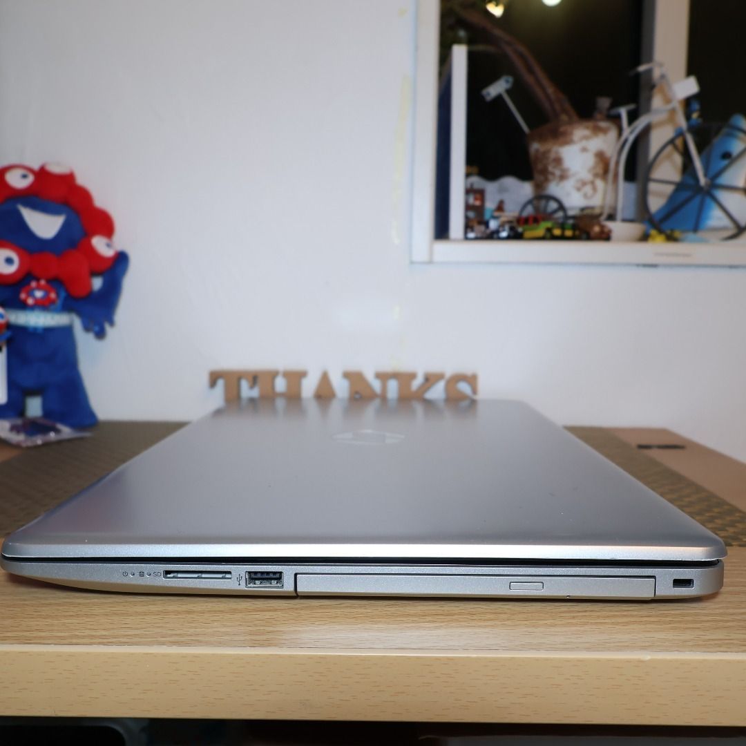 Win11公式対応8世代i7 メ16G