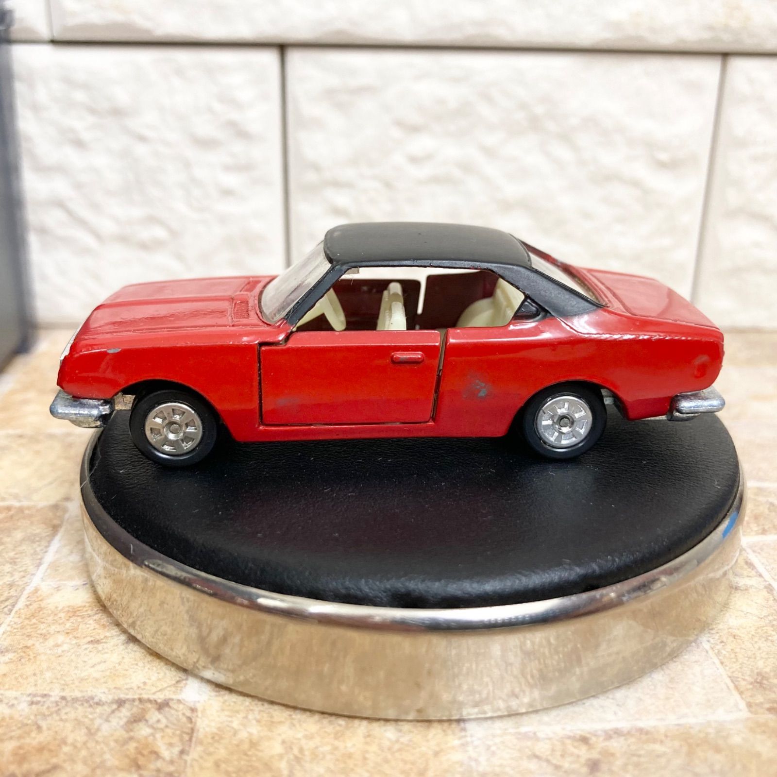 【新品】TOMICALIMITEDVINTAGE コロナMARKⅡ1900DX。 The deep, sophisticated red is great! Tomica's Collection of