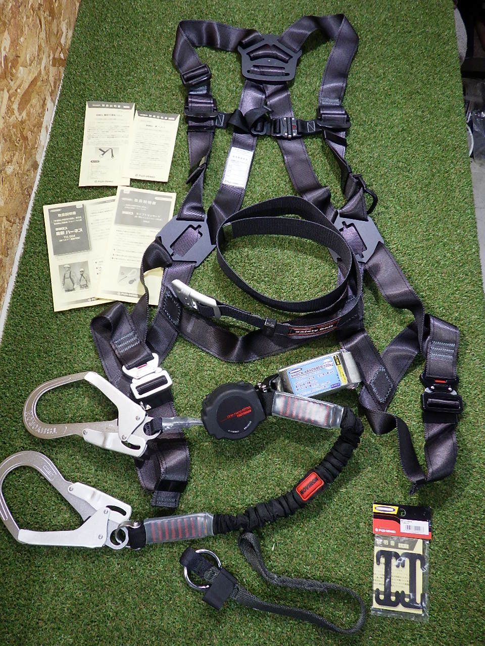 ツヨロン フルハーネス 黒影 TH-504 OHSNV-M ランヤード 胴ベルト 連結ベルト付 墜落制止用器具 保管品 250810