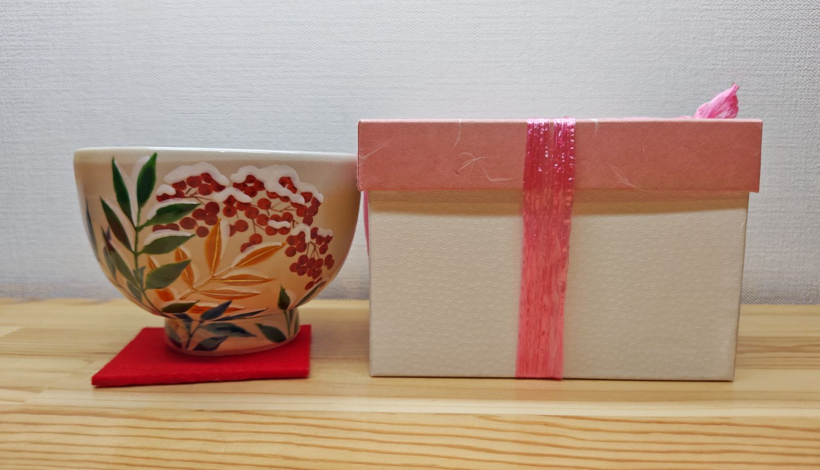 逢絢亭・新品】茶道具 茶碗 筒茶碗 京焼 白玉椿の図 水出