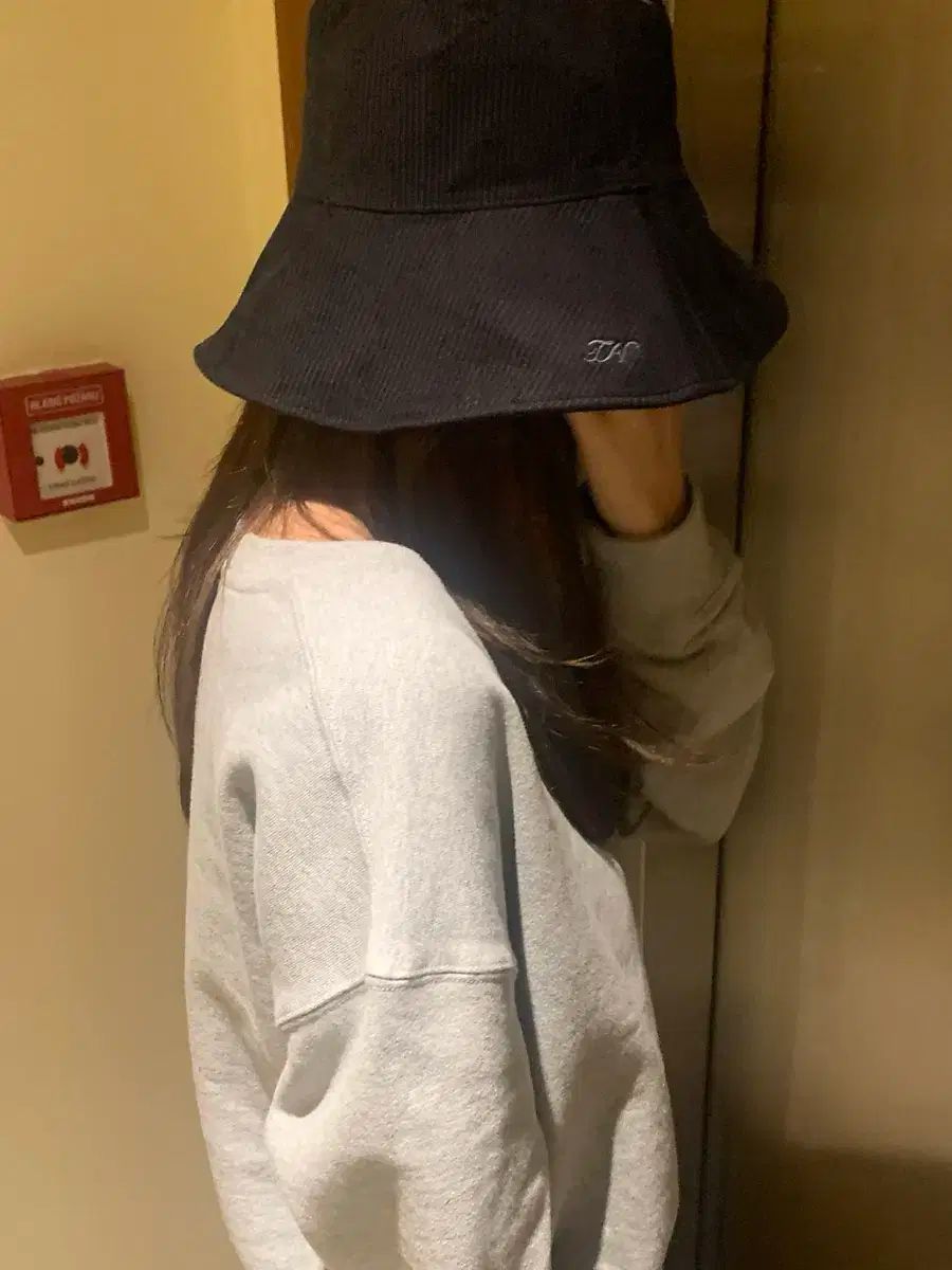 ラブ スウェットシャツ