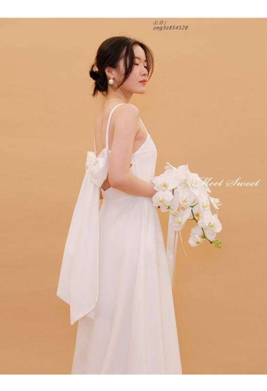 スレンダーラインドレス 花嫁