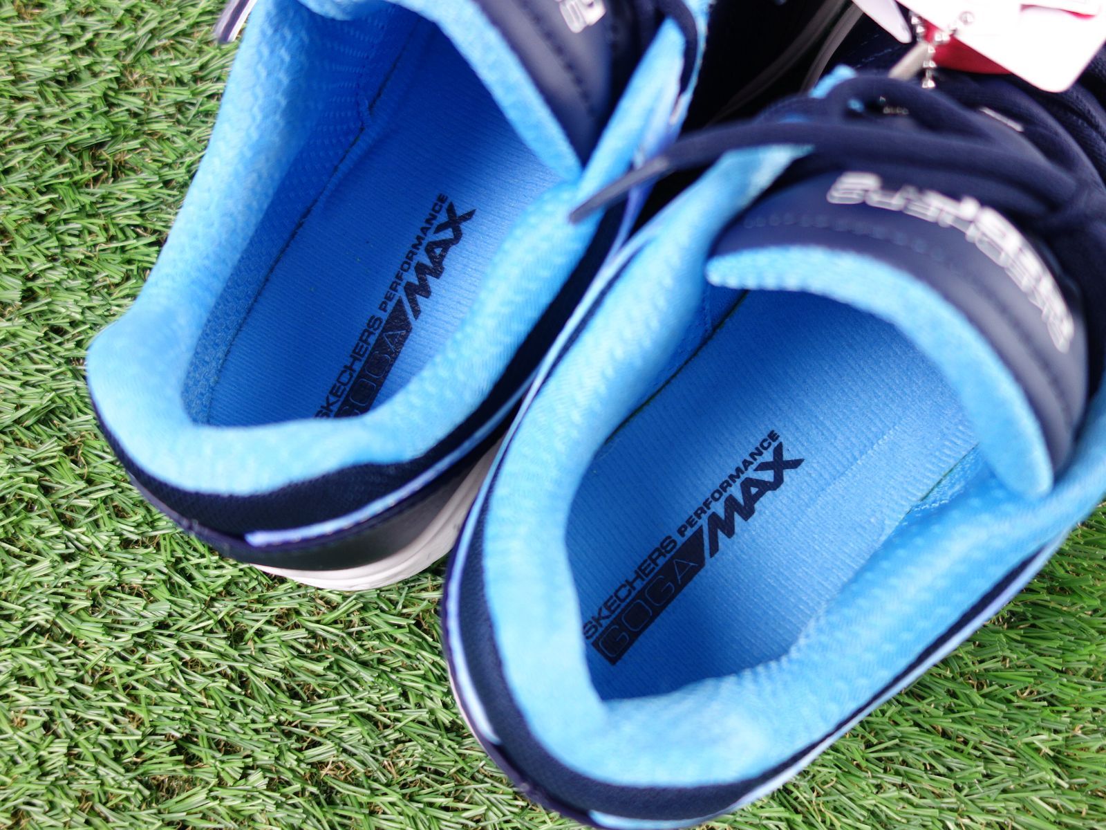 新品訳あり】SKECHERS GOLF 撥水加工 スパイクレスゴルフ