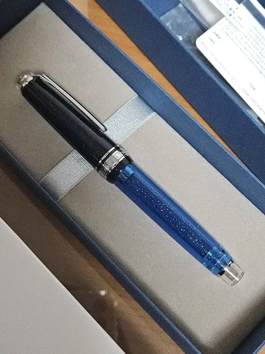 セーラー プロギア PRGR スリム アイリス ネビュラ 14K EFニブ