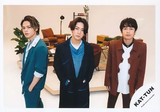 中古】生写真(ジャニーズ) KAT-TUN/亀梨和也・上田竜也・中丸雄一/横型