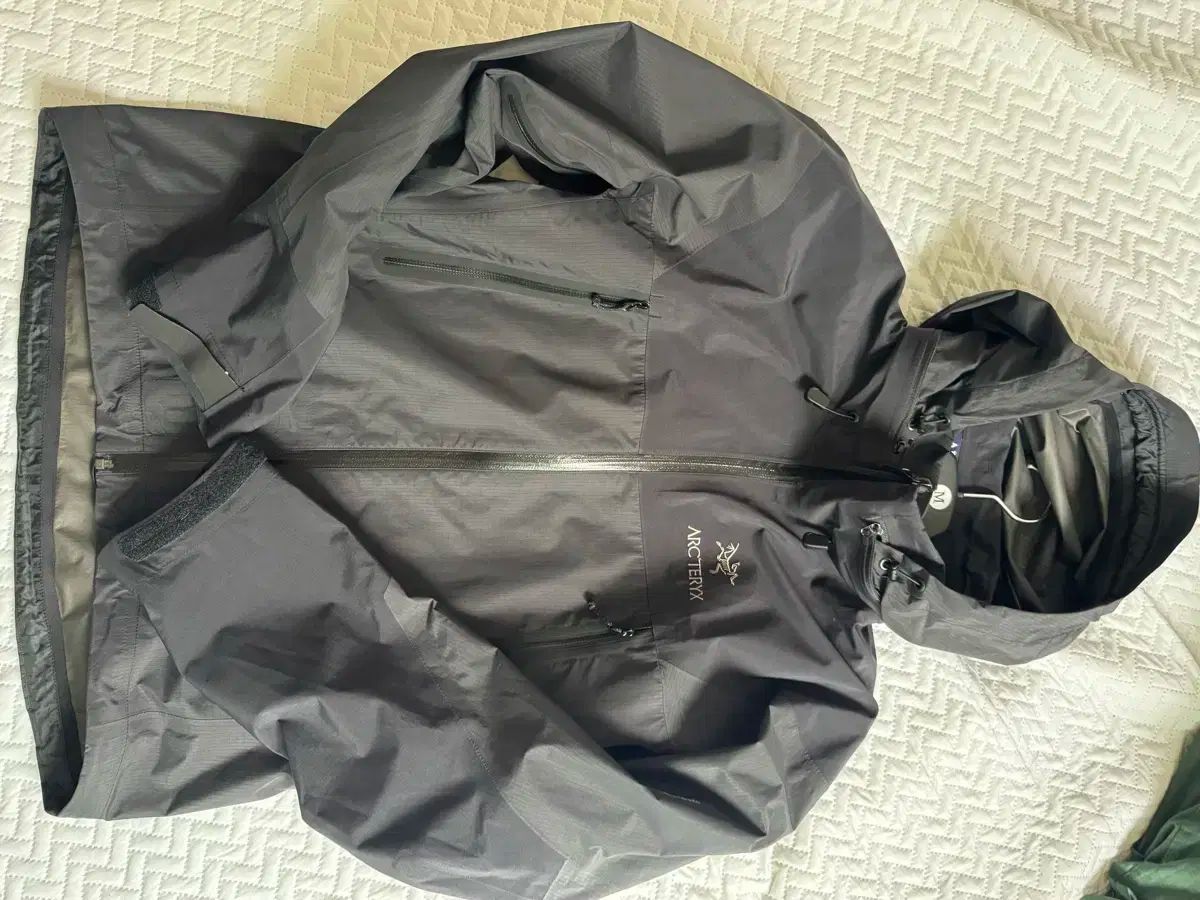 【史上最も激安！】 ARC TERYX アークテリクス アルファ sl 全品全国 送料無料！