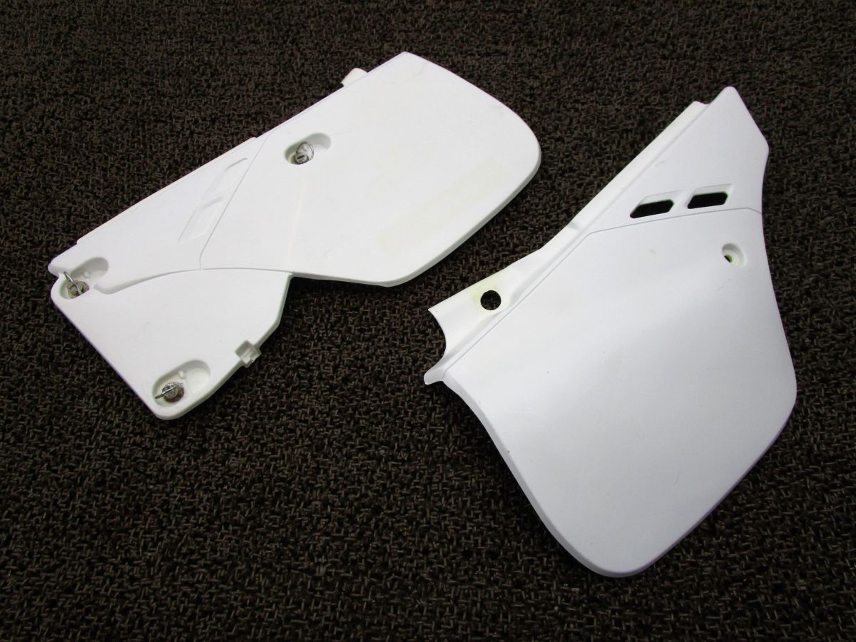 依頼品　確認用 CRM250R-2 サイドカバー 左右 △A130！MD24 ホンダ 【 MD244E