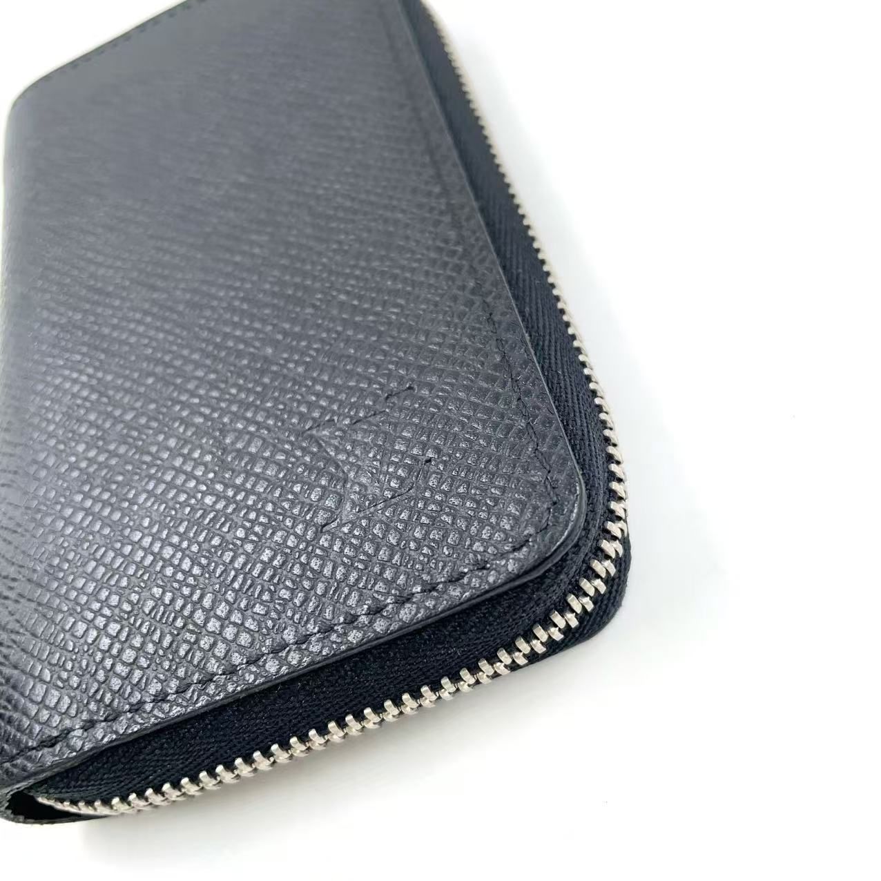 LOUIS VUITTON ジッピーコインパース タイガ タイガ