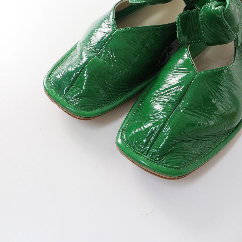 美品 2023SS ヘリュー HEREU Llasada Crinkled Glossy スクエアトゥ  