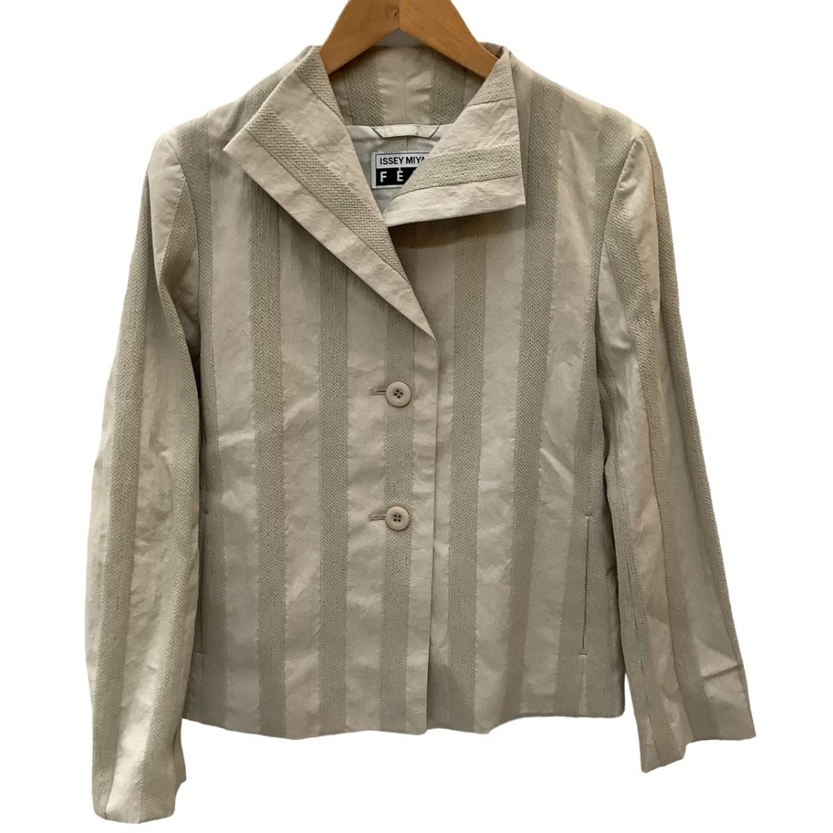 ♪♪ISSEY MIYAKE イッセイミヤケ レディース セットアップスーツ SIZE 2 IF84FF007 ベージュ