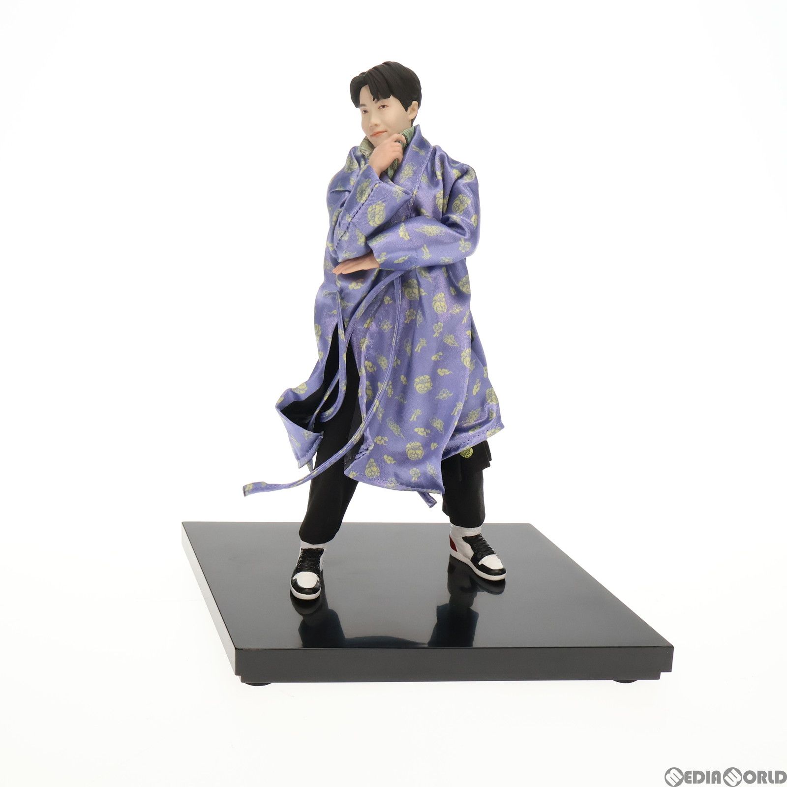 新品 BTS IDOL RM ノンスケールスタチュー 青 Amazon | BTS IDOL RM