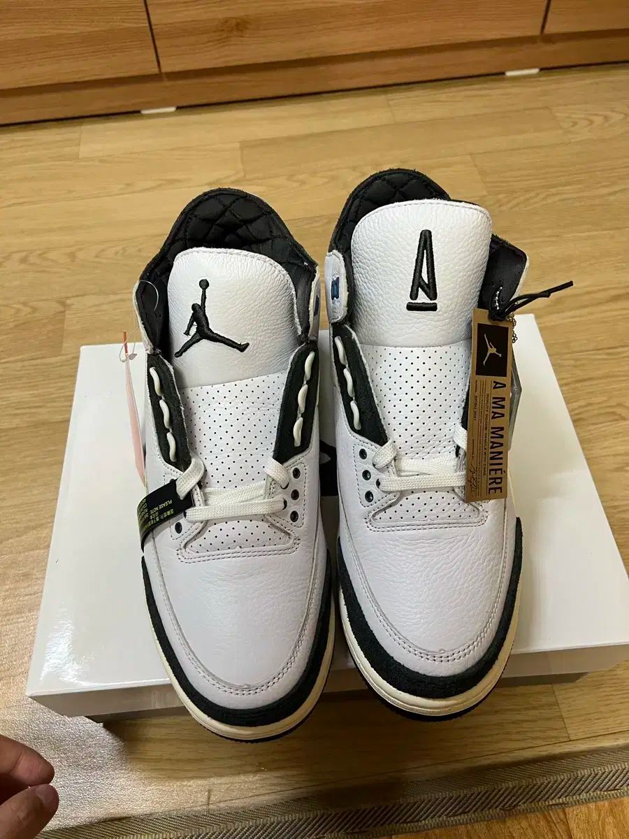 新商品続々。 280 ジョーダン3 ア マ マニエール ポ ザ LOVE 超人気、高品質で超激安。