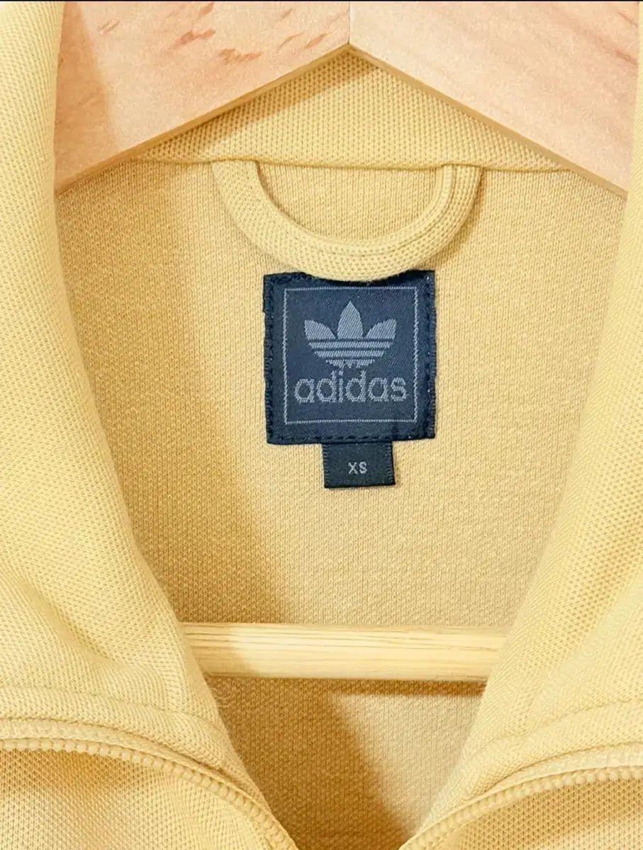 絶対にお買得! adidas アディダス ピーナッツ ジャージ