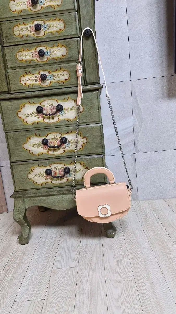 Pauls boutique ポールズブティック ミニクロスボディバッグ|新レベル|コーラル | 20x13x6