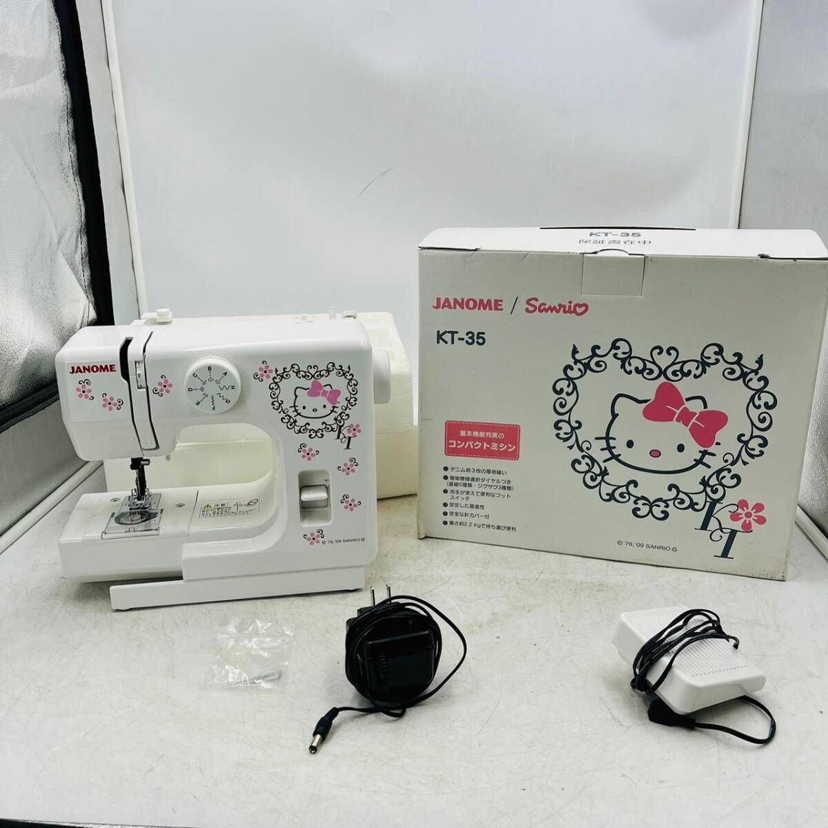 ジャノメ JANOME サンリオ ハローキティ コンパクトミシン KT-35 ?