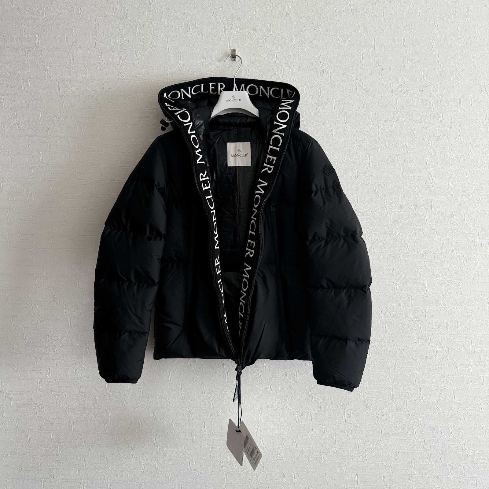 【新品・正規品】MONCLER MONTCLA　ショートダウンジャケット