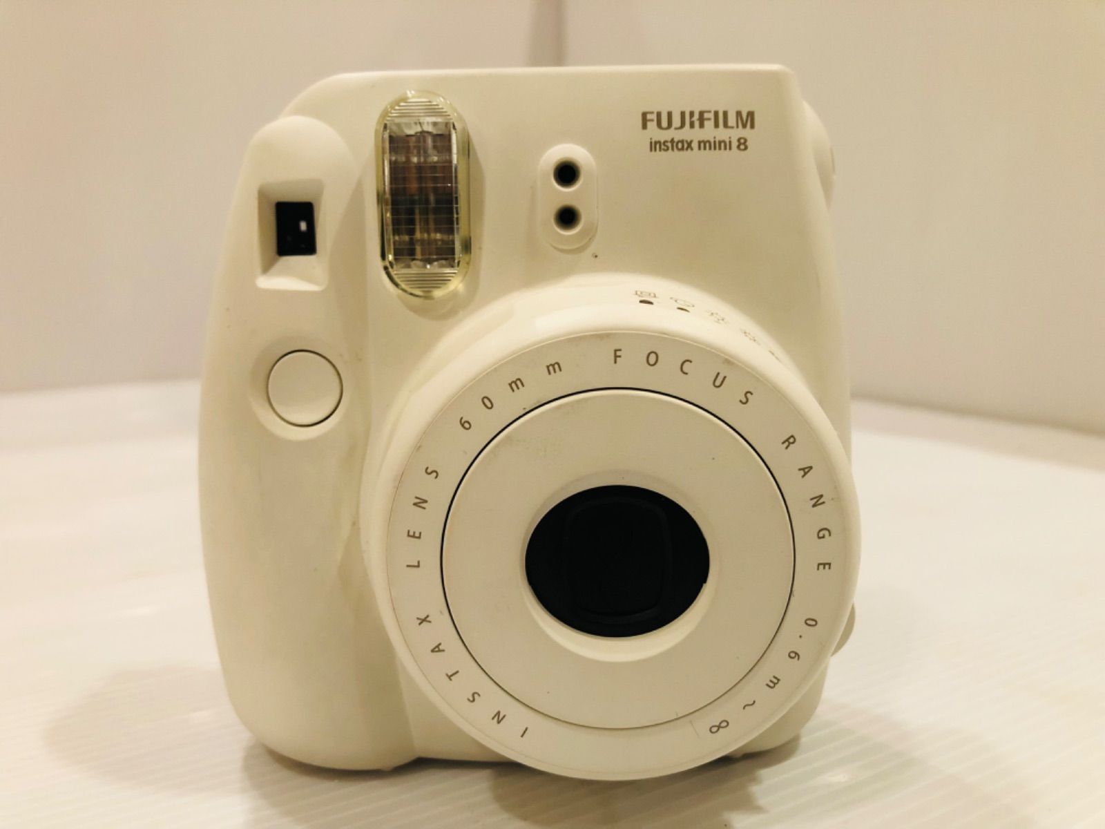 チェキ instax mini 8+ インスタントカメラ 完動品（☆フジ