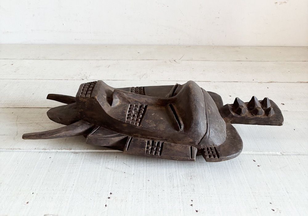 アフリカンマスク木製面 17|アトリエアパレルカフェインテリアショップコーディネート店舗什器室内装空間デザインプリミティヴアート古道具オブジェ壁面装飾