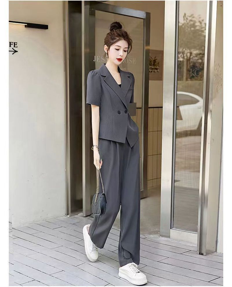 【美品】PERSON’S 洗えるパンツスーツ 黒ストライプ 15号 美品】PERSON'S 洗えるパンツスーツ 黒ストライプ 15号 レディース