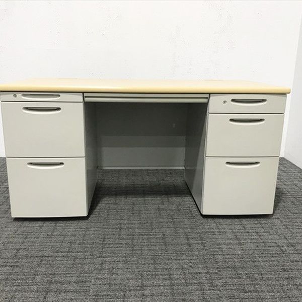 オカムラ プレーン