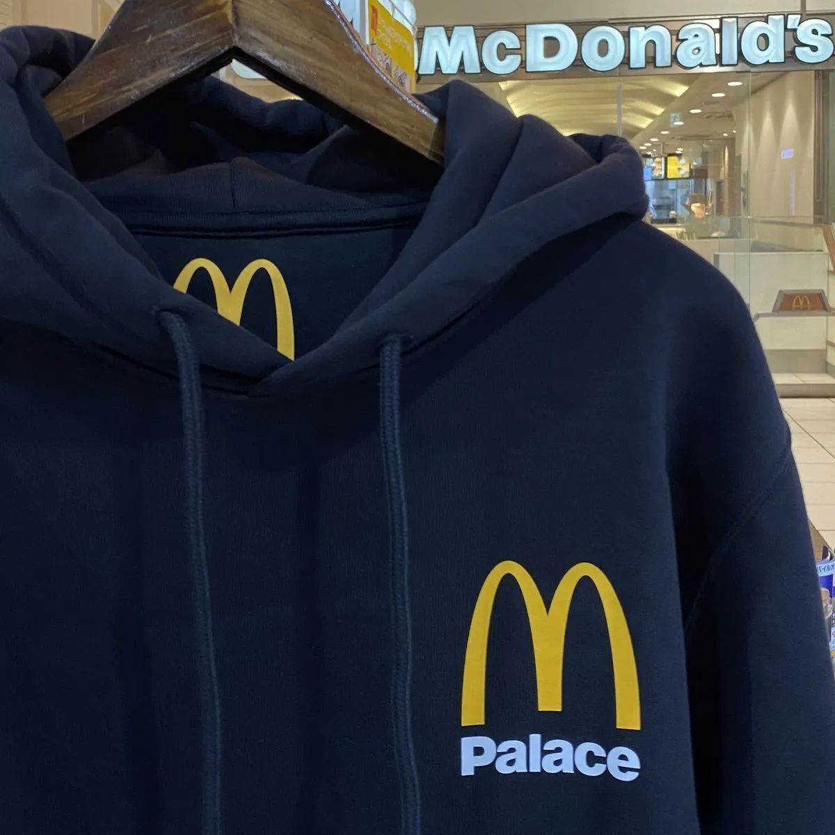 PALACEパレスMcDONALDマクドナルドロゴフーディパーカー希少 Palace x McDonald's Logo Hood Black Men's - FW23 - US