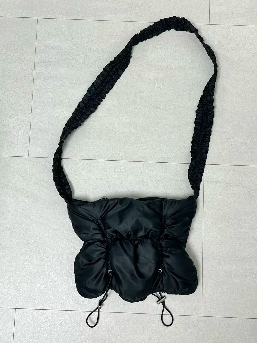 LANVIN ランバン ブラック シャーリング ショルダーバッグ クロスバッグ