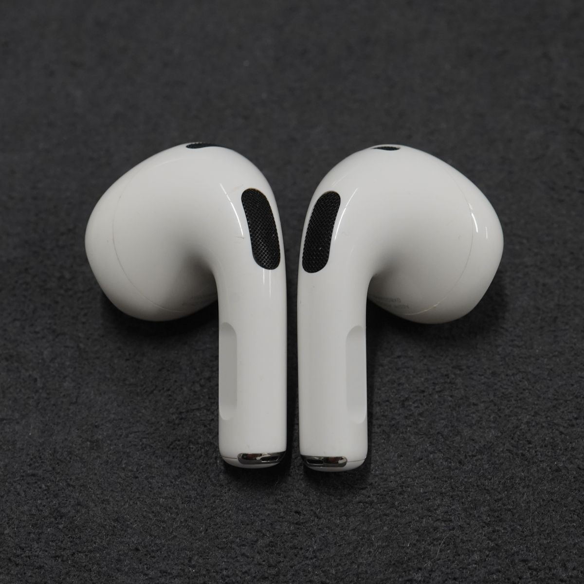 Apple AirPods 第三世代 MagSafe充電ケース付 USED超美品 ワイヤレス