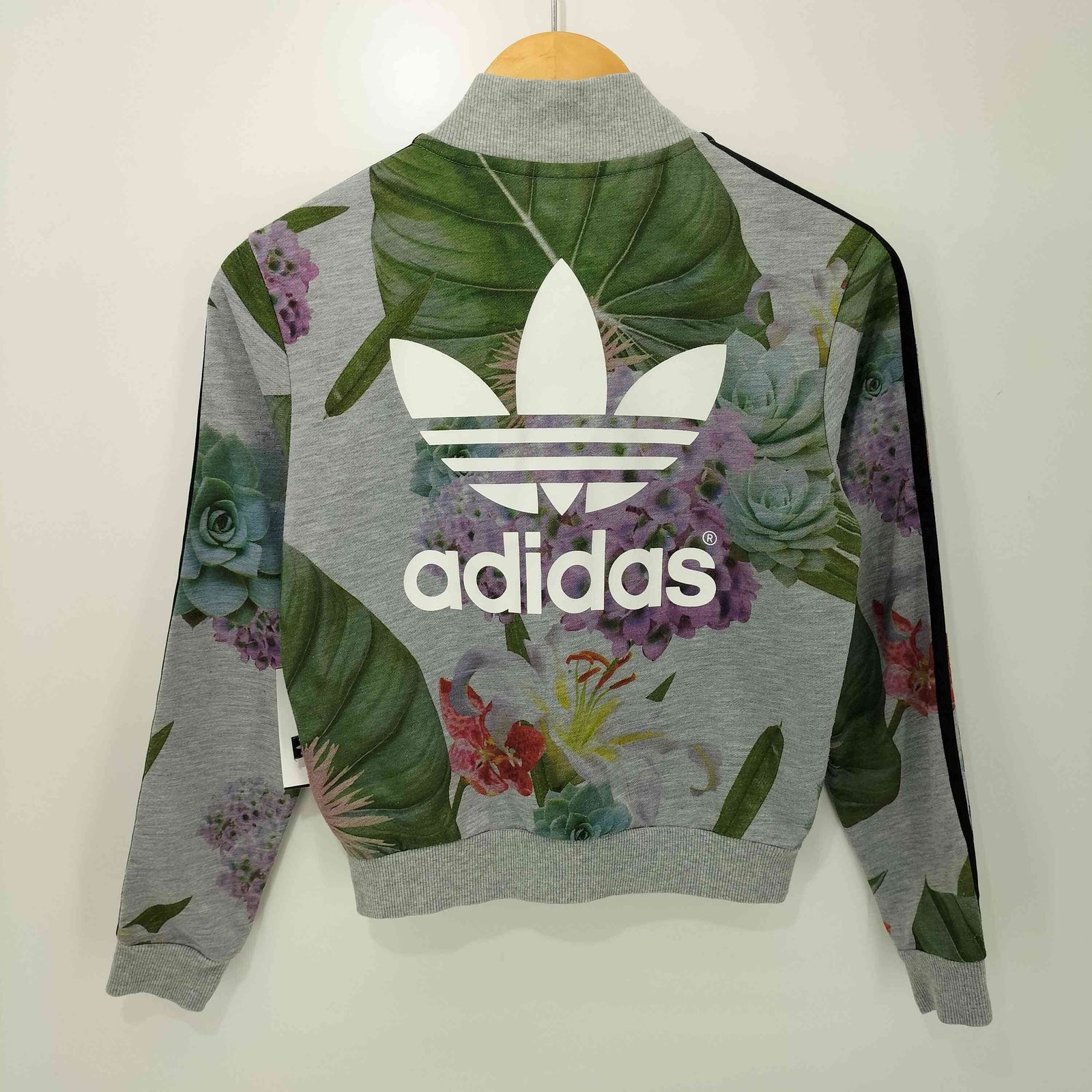 アディダスオリジナルス adidas Originals 花柄 ボタニカル