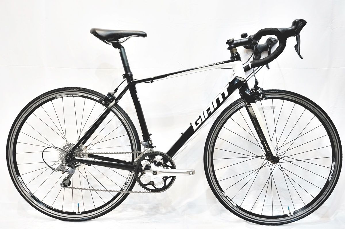 GIANT 「ジャイアント」 DEFY4 2015年モデル ロードバイク / バイチャリ世田谷店