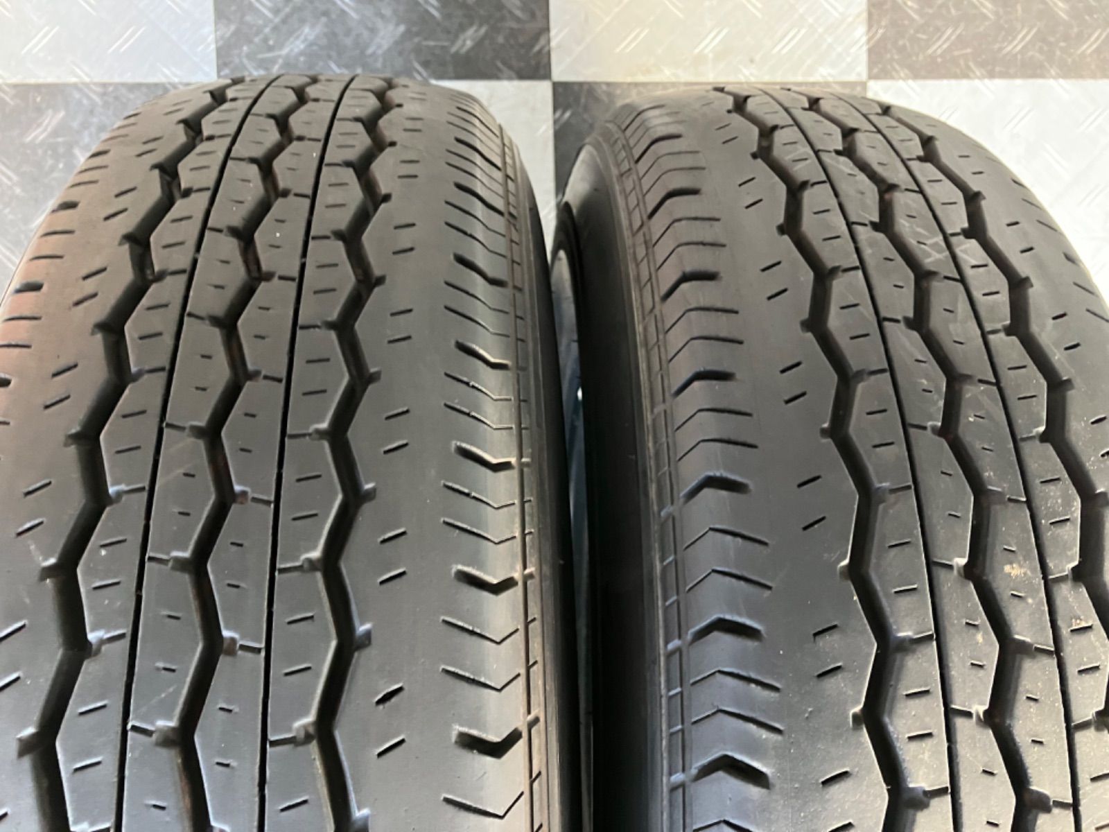 送料込み］BRIDGESTONE ブリヂストン RD-613 STEEL 195/80R15 107/105L 
