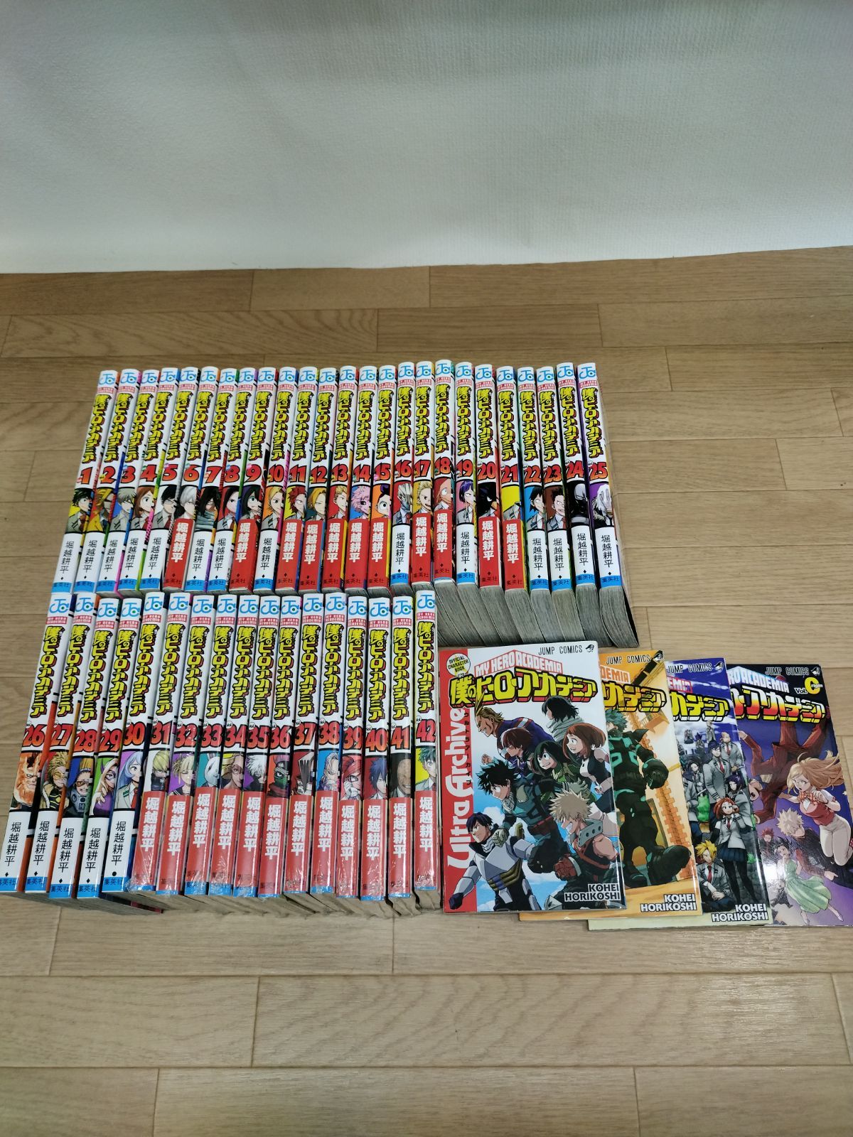 ★【未開封12冊】 僕のヒーローアカデミア 1～42巻 全巻セット＋O巻+W巻+R巻+キャラクターブック 計46冊 ヒロアカ 《HQ27D》