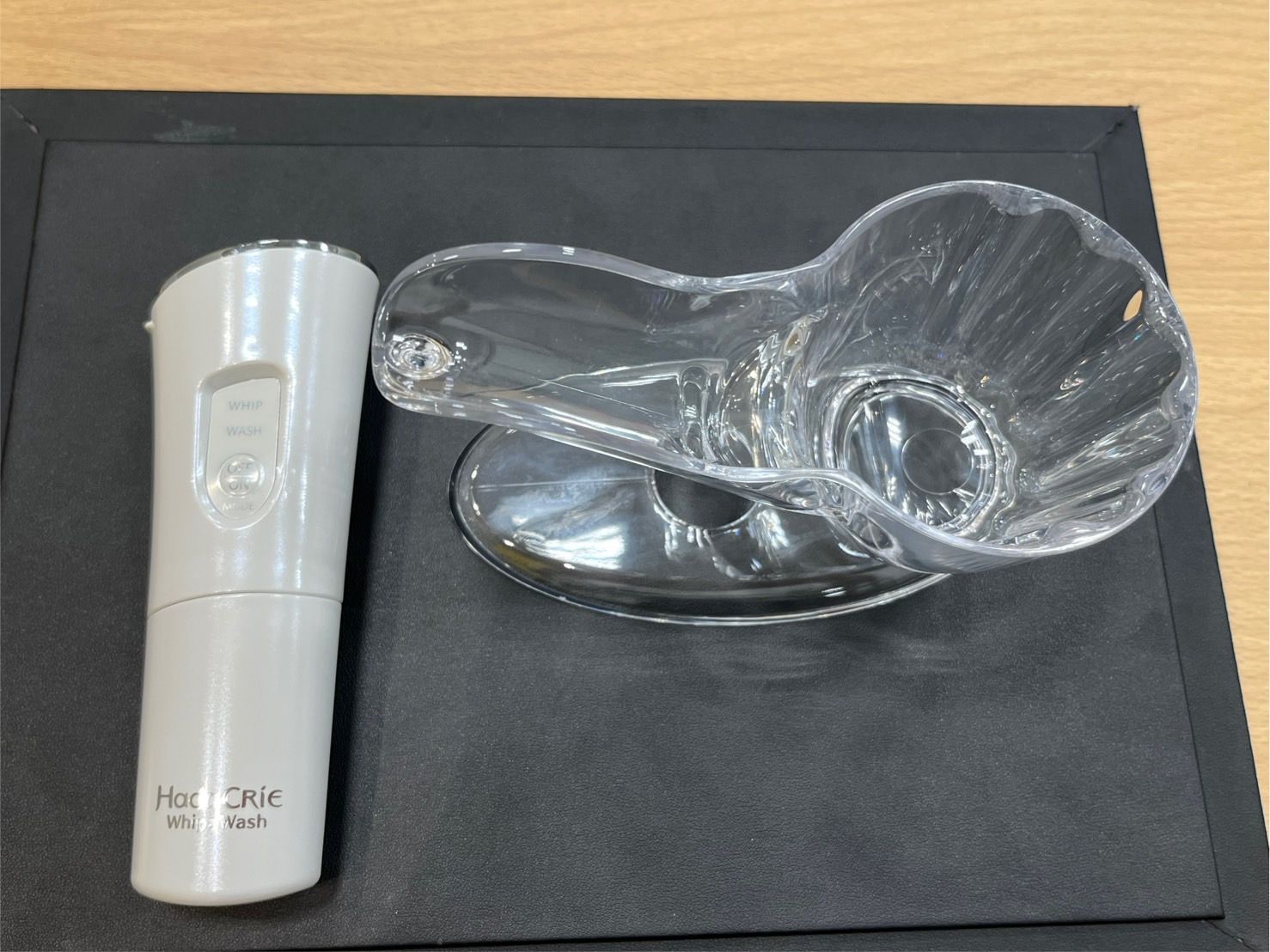 ボディ・フェイスケア HITACHI WB-K01(W) Amazon.co.jp: 日立 泡立て洗顔エステ（パールホワイト）HITACHI