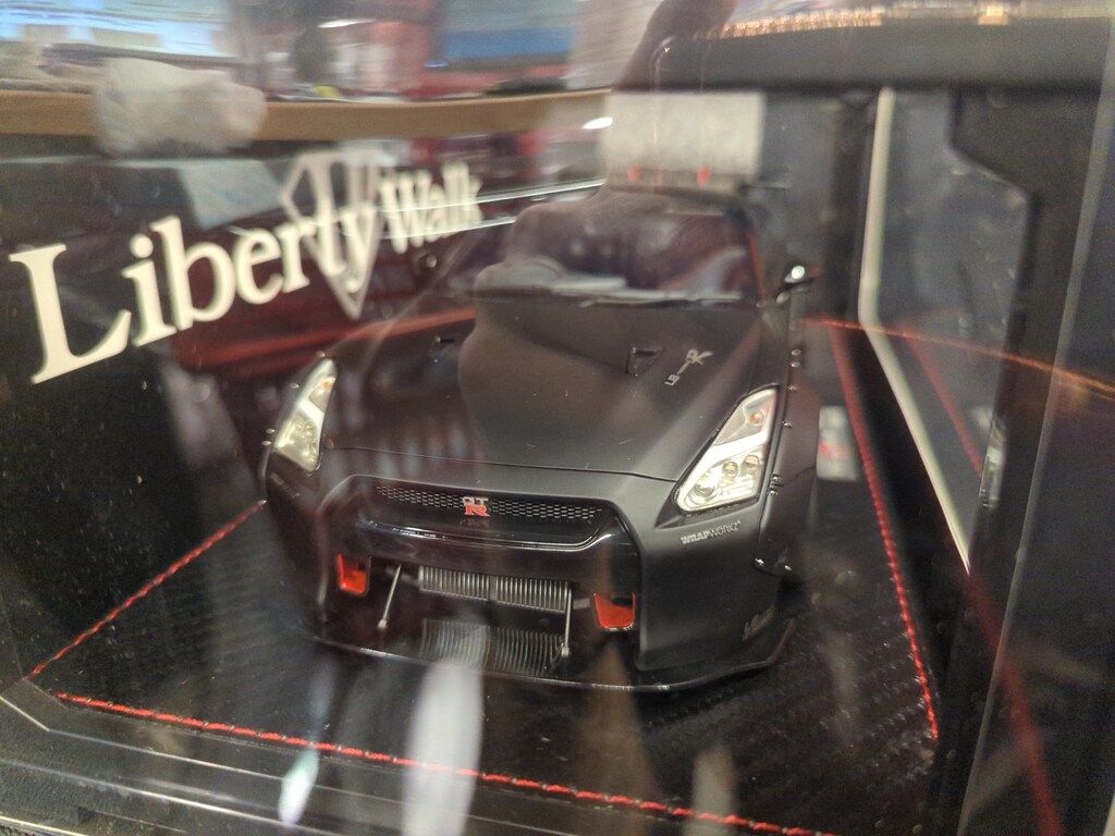 ignition model 1/18 LB WORKS GT-R(R35) Matte Black IG0693 - メルカリ