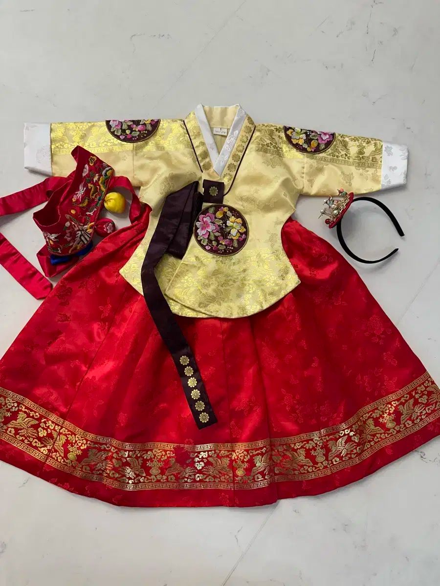 赤ちゃん 石 チマチョゴリ