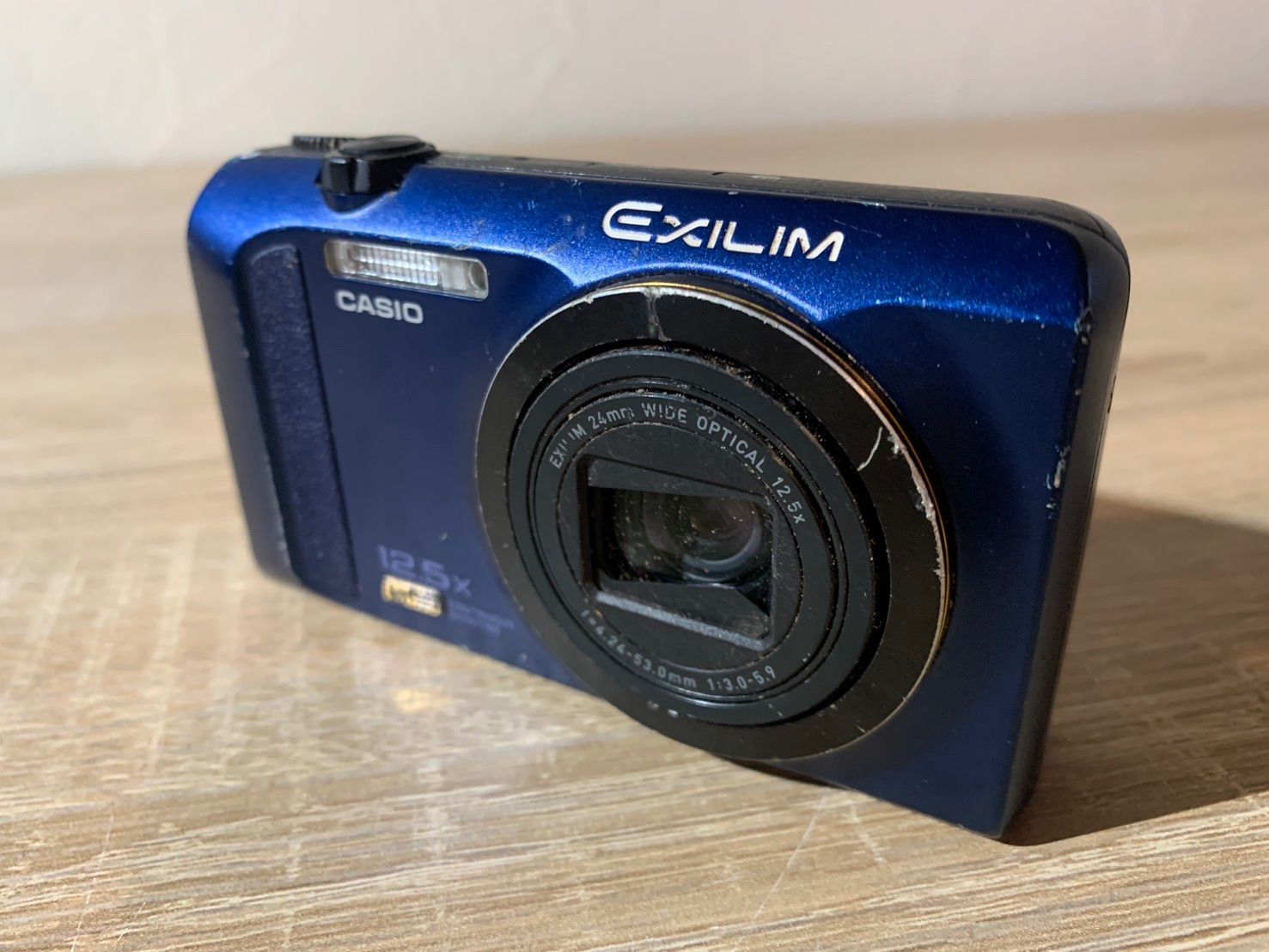 CASIO EXILIM EX-ZR200 カシオ ブルー デジカメ ジャンク 5923 Casio カシオ EXILIM EX-ZR200 ブルー ジャンク品 デジカメ